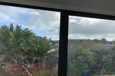 Photo of property in 5/4 Harry Ward Place, Henderson, Auckland, 0610