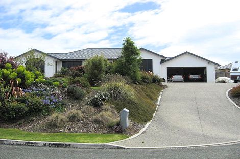 Photo of property in 3 Coutts Place, Mapua, 7005