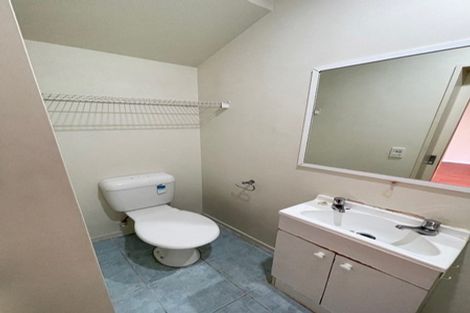 Photo of property in Lakeview Terrace, 12/14 Ambrico Place, New Lynn, Auckland, 0600