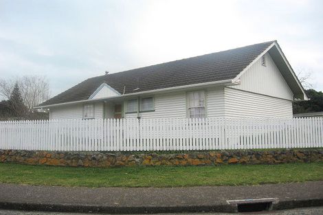 Photo of property in 15 Tarawa Street, Paekakariki, 5034