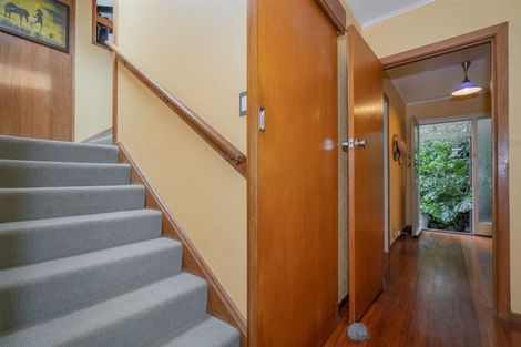 Photo of property in 142 Brunton Crescent, Thames, 3500