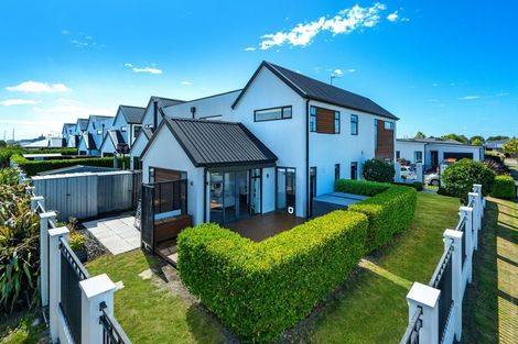 Photo of property in 16 Durell Lane, Halswell, Christchurch, 8025