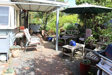 Photo of property in 37 Abbotsford Road, Waipawa, 4210