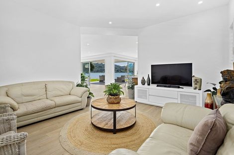 Photo of property in 40 Harbour View Road, Point Wells, Warkworth, 0986