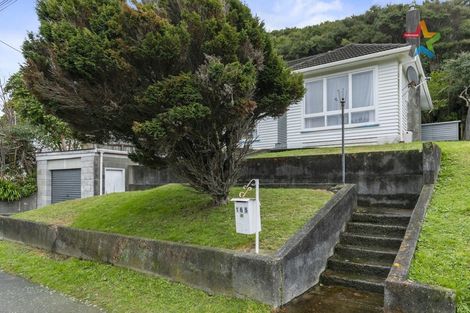 Photo of property in 165 Wellington Road, Wainuiomata, Lower Hutt, 5014