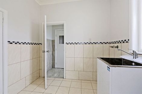 Photo of property in 810 Saint Aubyn Street West, Saint Leonards, Hastings, 4120