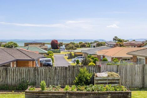 Photo of property in 32 Wai Iti Place, Clendon Park, Auckland, 2103