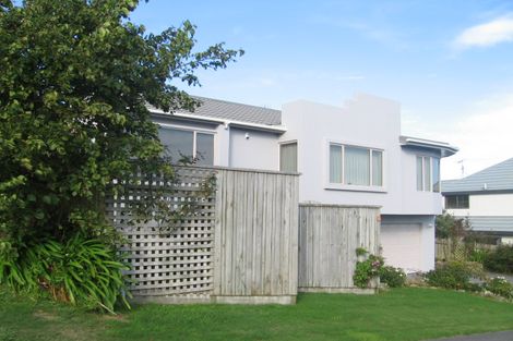 Photo of property in 44 Halladale Road, Papakowhai, Porirua, 5024