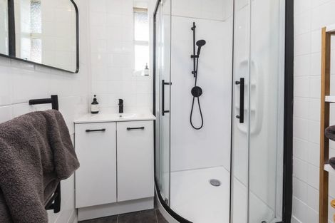 Photo of property in 1 Eden Place, Bryndwr, Christchurch, 8053