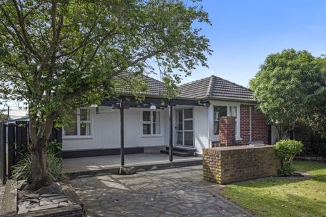 Photo of property in 37 Pembroke Street, Avondale, Christchurch, 8061