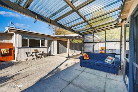 Photo of property in 1 Lytton Street, Feilding, 4702