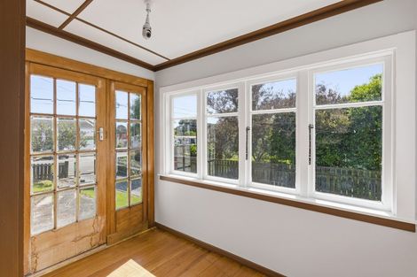 Photo of property in 42 Hinemoa Street, Paraparaumu, 5032