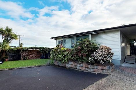Photo of property in 153 Arran Road, Browns Bay, Auckland, 0630