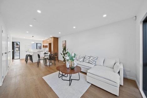 Photo of property in 4/9 Wilson Place, Papakura, 2110