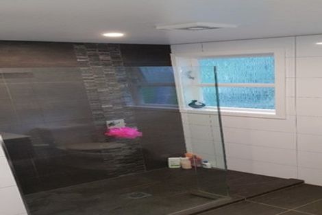 Photo of property in 35a Kinghorne Street, Strathmore Park, Wellington, 6022