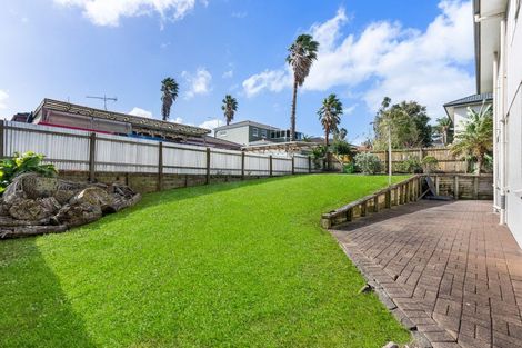 Photo of property in 19 Belgate Place, Somerville, Auckland, 2014