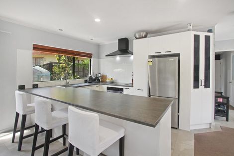 Photo of property in 33a Makora Road, Massey, Auckland, 0614