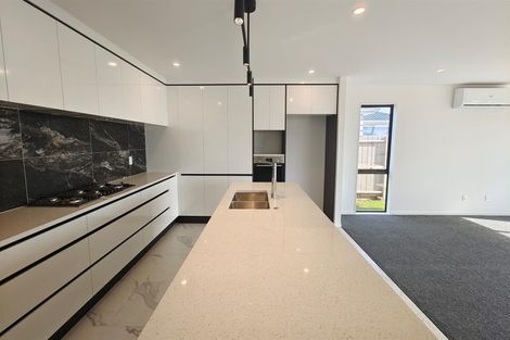 Photo of property in 19 Opouatu Avenue, Glenbrook, Waiuku, 2681