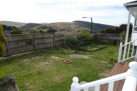 Photo of property in 8 Buccaneer Place, Grenada Village, Wellington, 6037