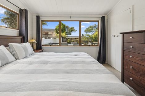 Photo of property in 27 Rotoiti Avenue, Pakuranga Heights, Auckland, 2010