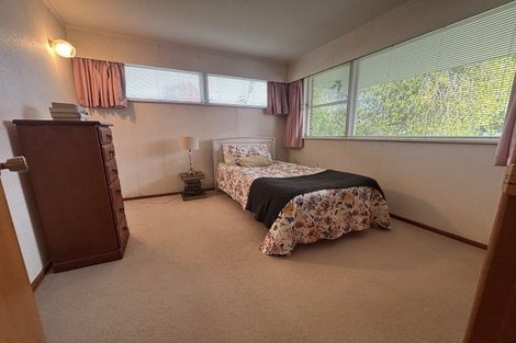 Photo of property in 18 Lyndhurst Road, Te Atatu South, Auckland, 0610