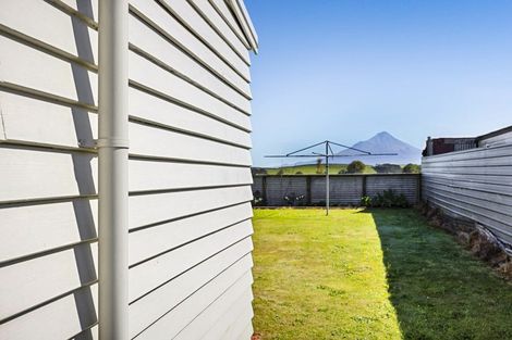 Photo of property in 15 High Street, Eltham, 4322