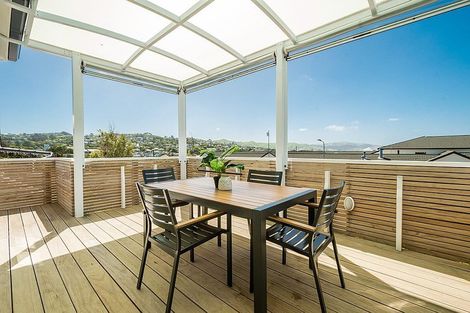 Photo of property in 29 Petherick Crescent, Johnsonville, Wellington, 6037