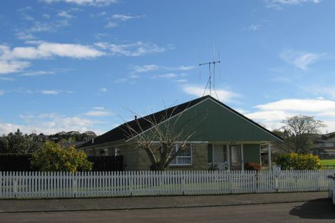 Photo of property in 5 Courtney Avenue, Dinsdale, Hamilton, 3204