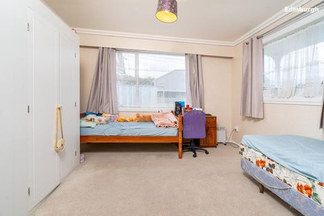 Photo of property in 35 Hargest Crescent, Saint Kilda, Dunedin, 9012