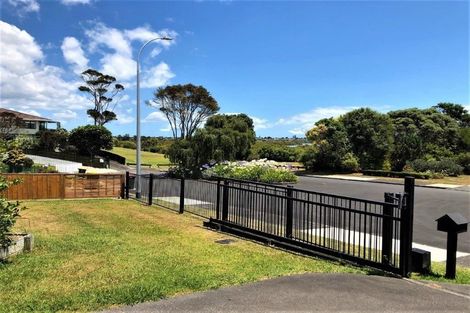 Photo of property in 30 Bluewater Place, Wattle Downs, Auckland, 2103