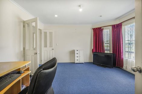Photo of property in 2 Finchley Place, Hamilton East, Hamilton, 3216