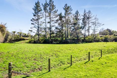 Photo of property in 14 Flint Road West, Stratford, 4332