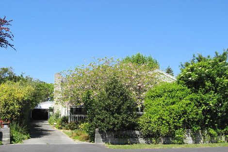 Photo of property in 10 Hampton Place, Burnside, Christchurch, 8053