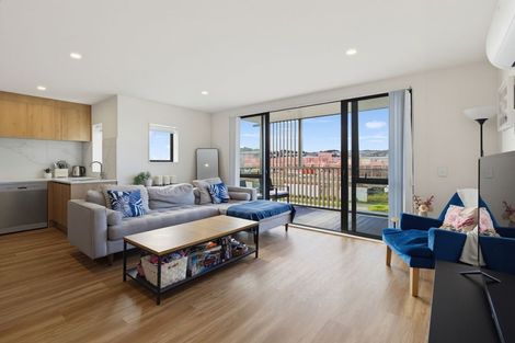 Photo of property in 104/5 Dishys Road, Flat Bush, Auckland, 2019