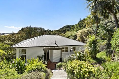 Photo of property in 96 Sidlaw Street, Strathmore Park, Wellington, 6022