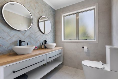 Photo of property in 218 Valley Road, Mount Maunganui, 3116