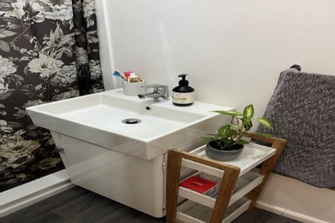 Photo of property in 85 Shakespeare Road, Bluff Hill, Napier, 4110