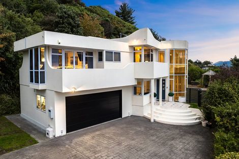 Photo of property in 6 Iona Place, Papakowhai, Porirua, 5024