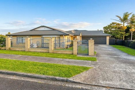 Photo of property in 2 Cyclamen Road, Mangere, Auckland, 2022