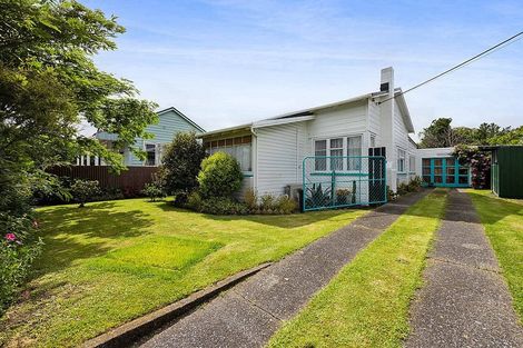 Photo of property in 35 Victoria Street, Patea, 4520