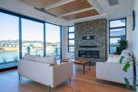 Photo of property in 33 Awatea Drive, Whitianga, 3510