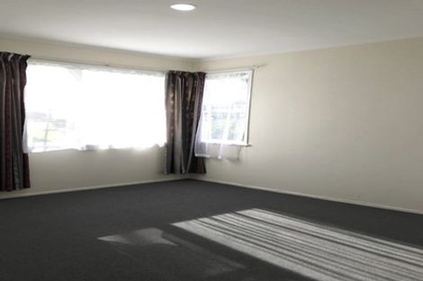 Photo of property in 1/343 Pakuranga Road, Pakuranga Heights, Auckland, 2010