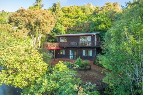 Photo of property in 68 Hauraki Terrace, Pukawa Bay, Turangi, 3381