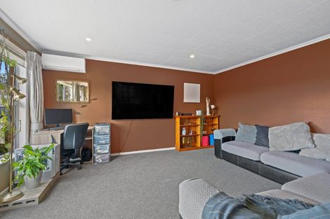 Photo of property in 16 Toetoe Road, Otaika, Whangarei, 0170