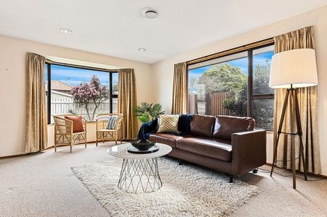 Photo of property in 4a Grassmere Street, Papanui, Christchurch, 8052