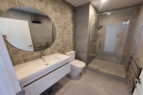 Photo of property in 2/104 Peterborough Street, Christchurch Central, Christchurch, 8013