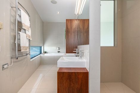 Photo of property in 24d Mandalay Terrace, Khandallah, Wellington, 6035