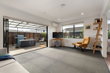 Photo of property in 2/419 Maunganui Road, Mount Maunganui, 3116