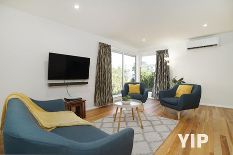 Photo of property in 106 Ruskin Road, Newlands, Wellington, 6037