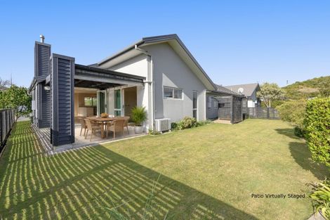 Photo of property in 61 Bridgewater Way, Pyes Pa, Tauranga, 3112